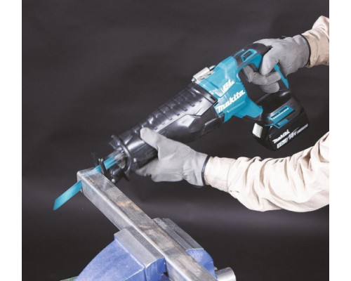 Makita DJR187RT Пила саб ак б\щ,18В,2х5АчLi-ion,0-2300\0-3000об\м,ход-32мм,рез-255мм,3.4кг,чем,подсв
