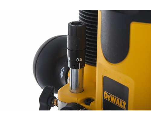 Dewalt DW621-QS Фрезер двуручный 1100 Вт
