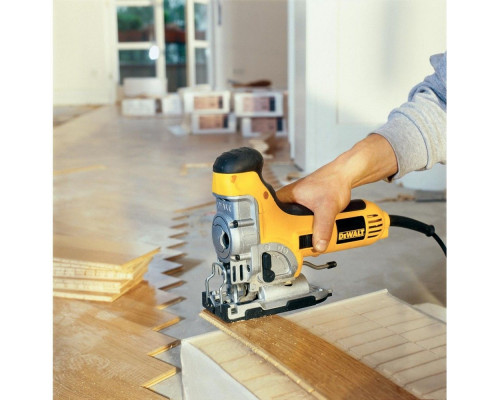 Лобзик DeWalt DW333KT-QS 701 Вт, 26 мм в кейсе.